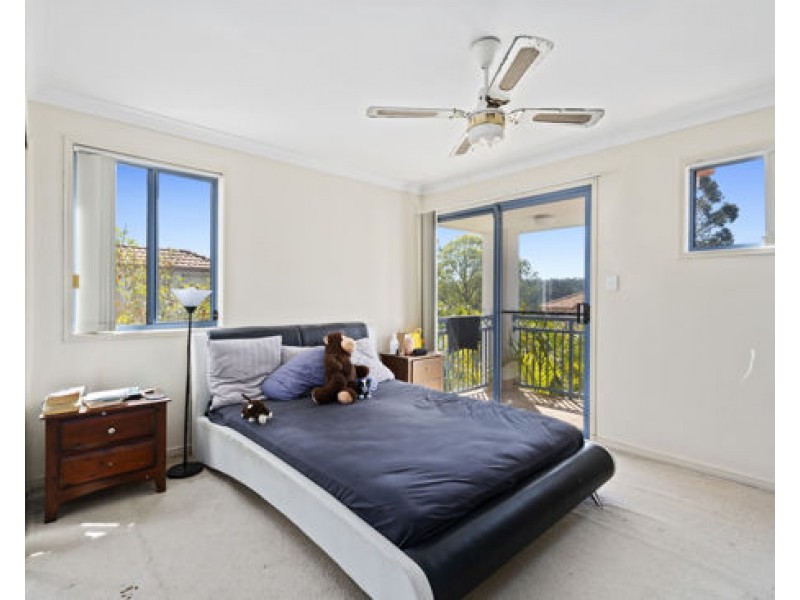37/2 Studio Drive, Pacific Pines QLD 4211