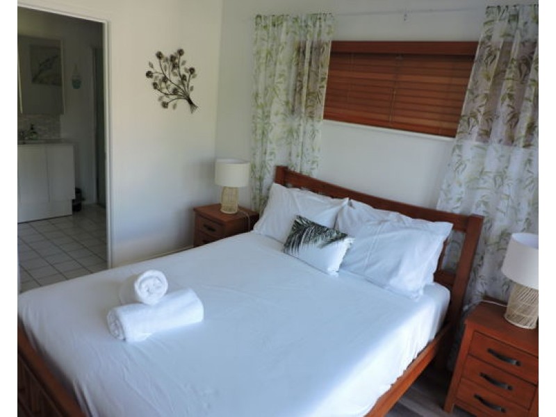 21 22-26 Clifton Road, Clifton Beach QLD 4879