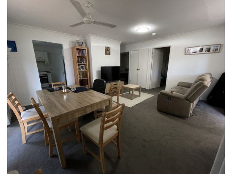Unit 5 14 Kensington Pl, Birkdale QLD 4159