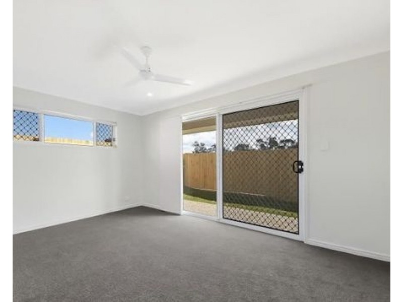 10 Kandra Close, Pallara QLD 4110