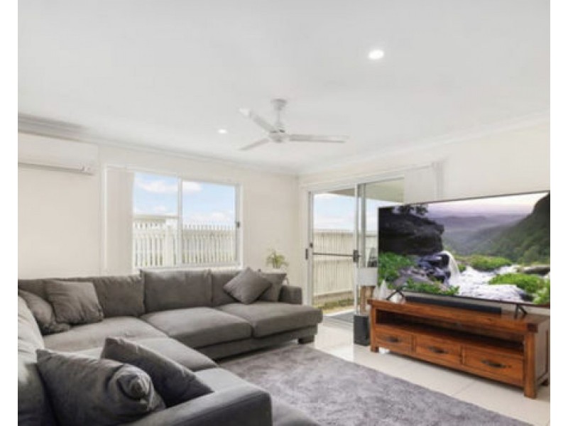 17 Barron Court, Pimpama QLD 4209