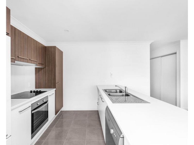 79 Naples Court, Redbank QLD 4301