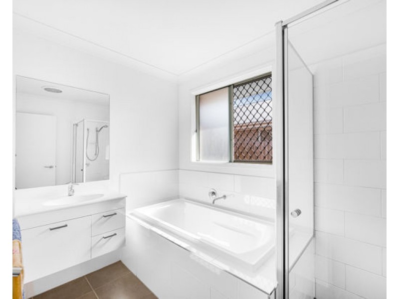 79 Naples Court, Redbank QLD 4301