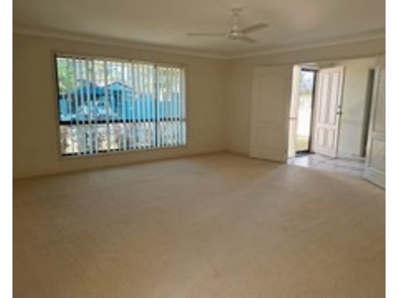 8 Rix Drive, Upper Coomera QLD 4209