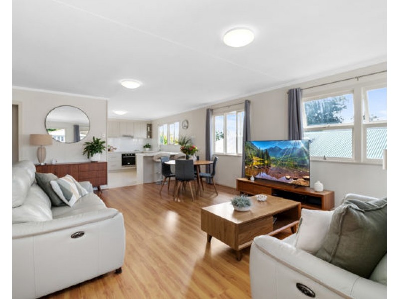 230 Wishart Road, Wishart QLD 4122