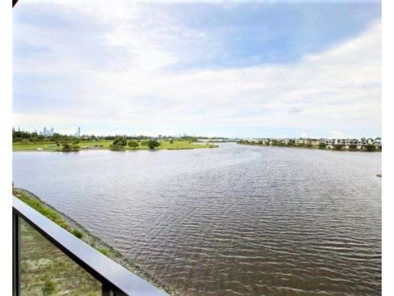 55/3028 The Boulevard, Carrara QLD 4211