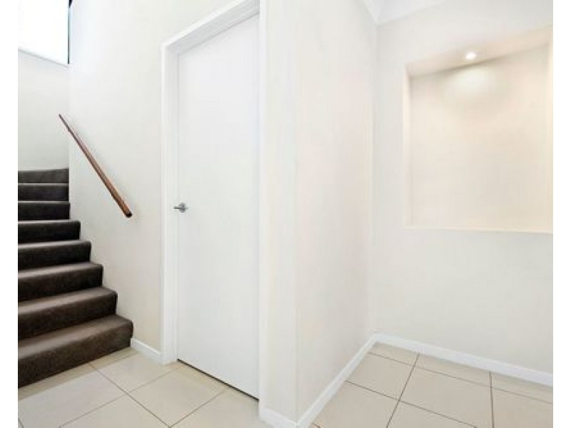 2 Bourton Rd, Merrimac QLD 4226