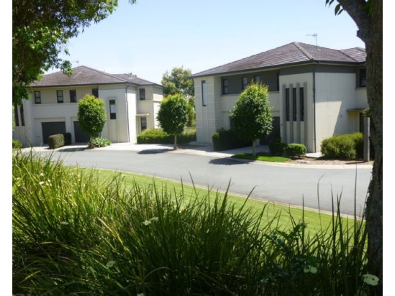 2 Bourton Rd, Merrimac QLD 4226