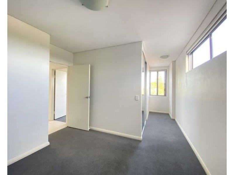 32/1 Greenhills St, Croydon NSW 2132