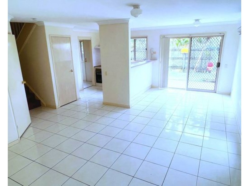 32/77 Nursery Ave, Runcorn QLD 4113