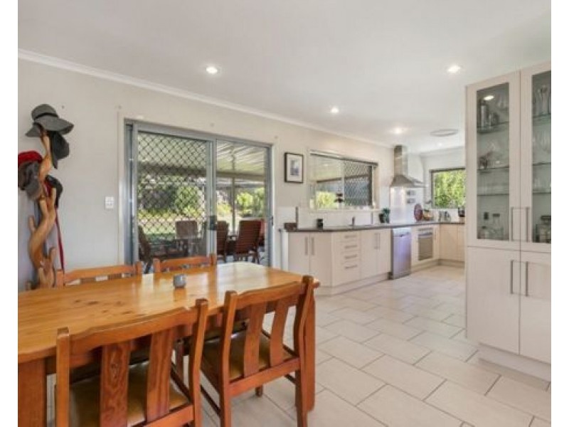 14 McCracken street, Wishart QLD 4122