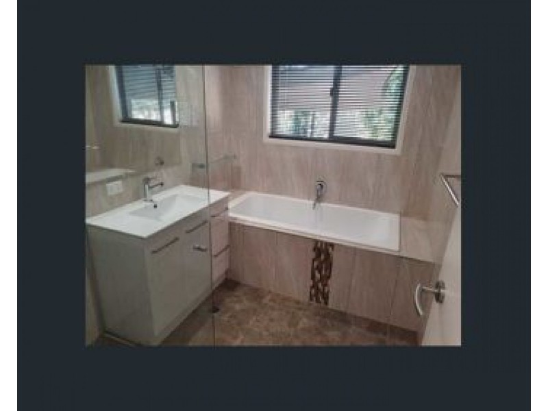10 Tamworth Drive, Helensvale QLD 4212