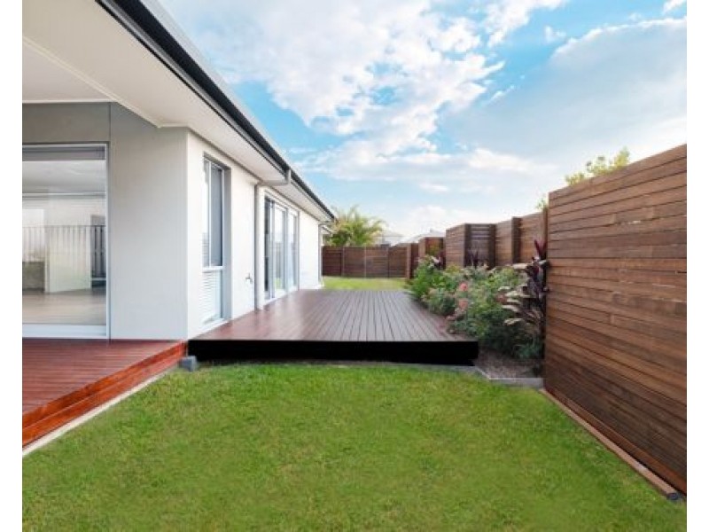 14 Belconnen Drive, Pimpama QLD 4209