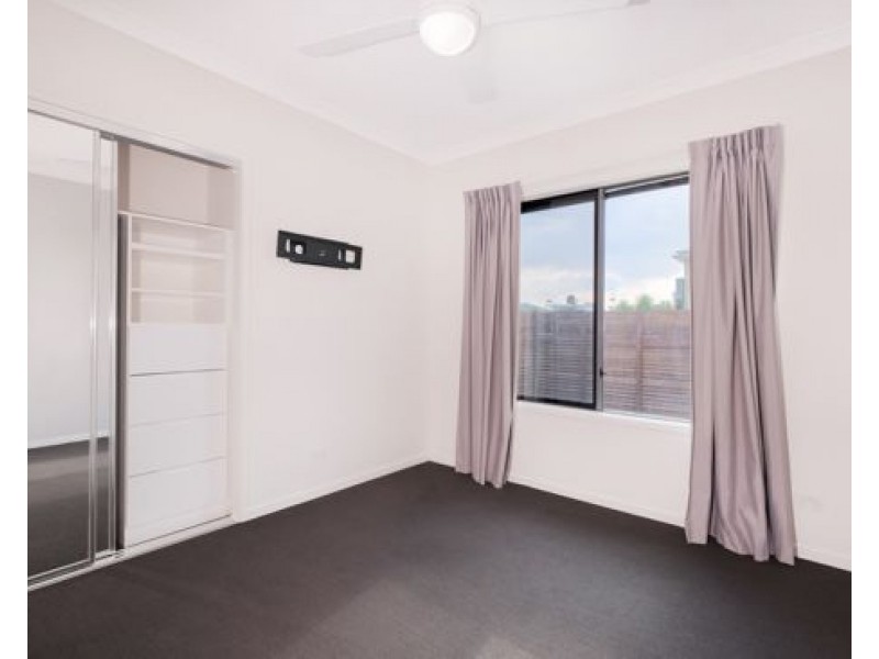 14 Belconnen Drive, Pimpama QLD 4209