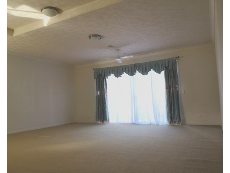 20/1 Acacia Court, Robina QLD 4226