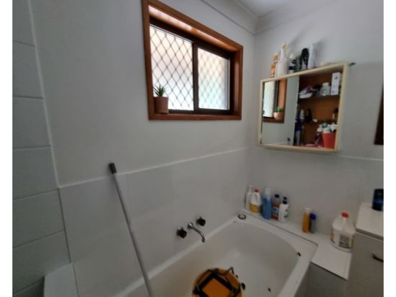 80 Estramina Street, Regents Park QLD 4118