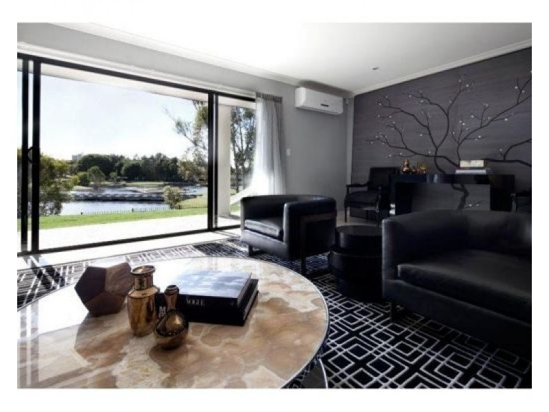 169 North Hill Drive Robina, Robina QLD 4226