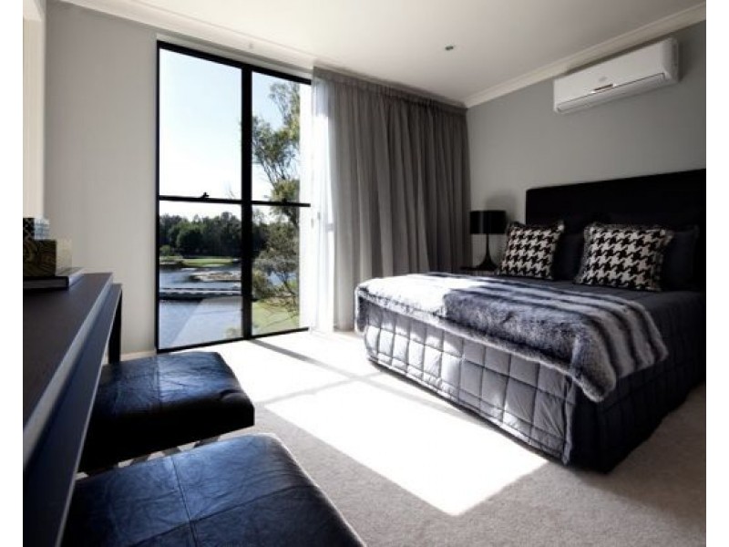 169 North Hill Drive Robina, Robina QLD 4226