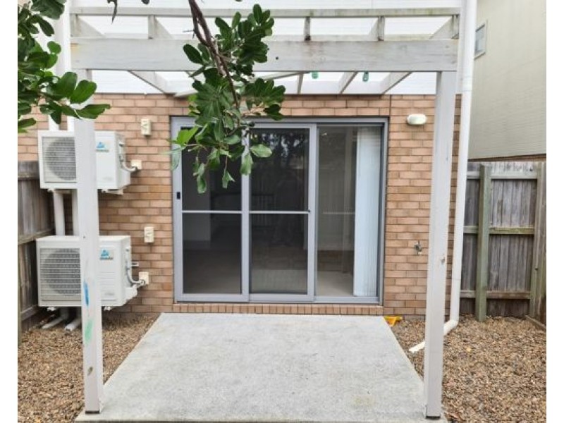 11/11 Thistledome Street, Morayfield QLD 4506
