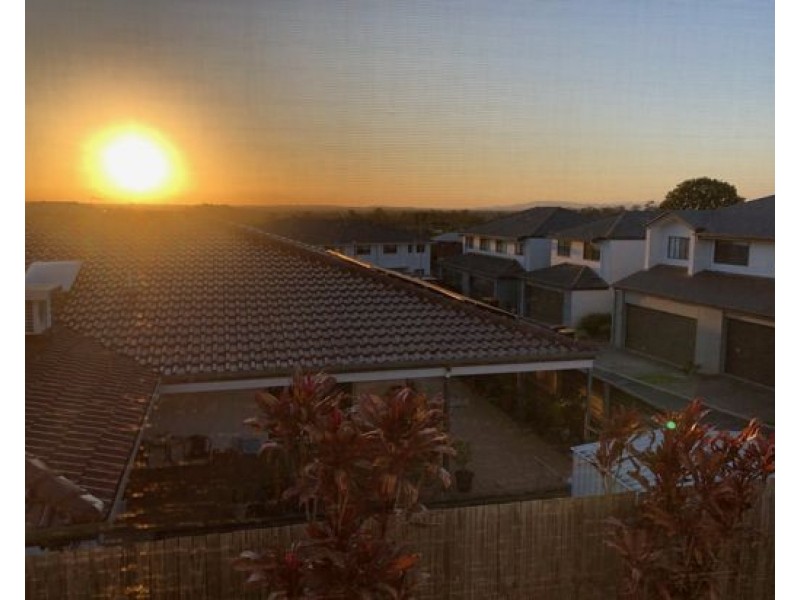 30 Girraween Cres, Parkinson QLD 4115