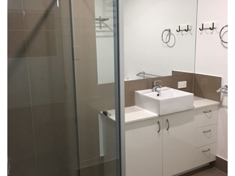 30 Girraween Cres, Parkinson QLD 4115