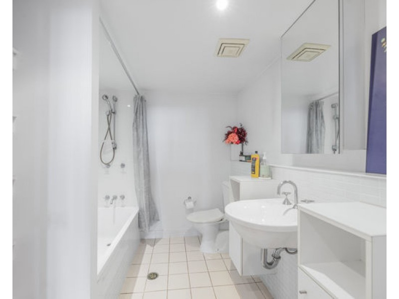 ID:21249591/64 Macquarie Street, Teneriffe QLD 4005