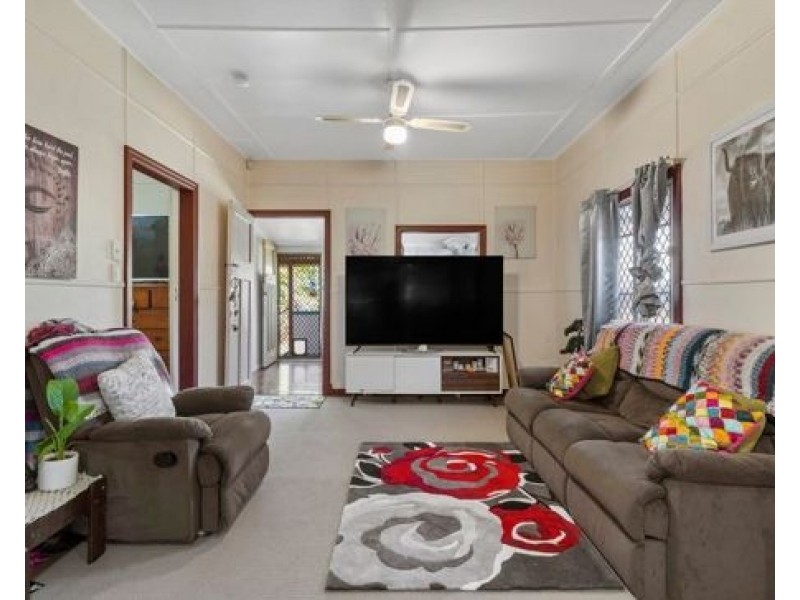 21 Charles Ave, Logan Central QLD 4114