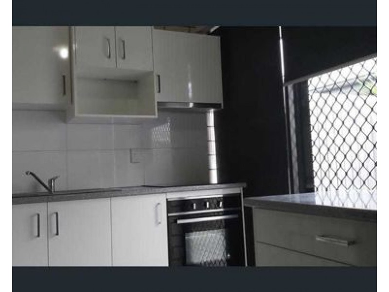 1 33 South Quarter Drive, Loganlea QLD 4131