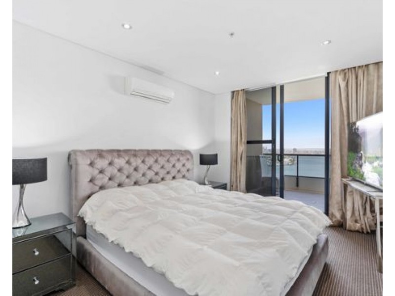 1706/2 Aqua Street, Southport QLD 4215