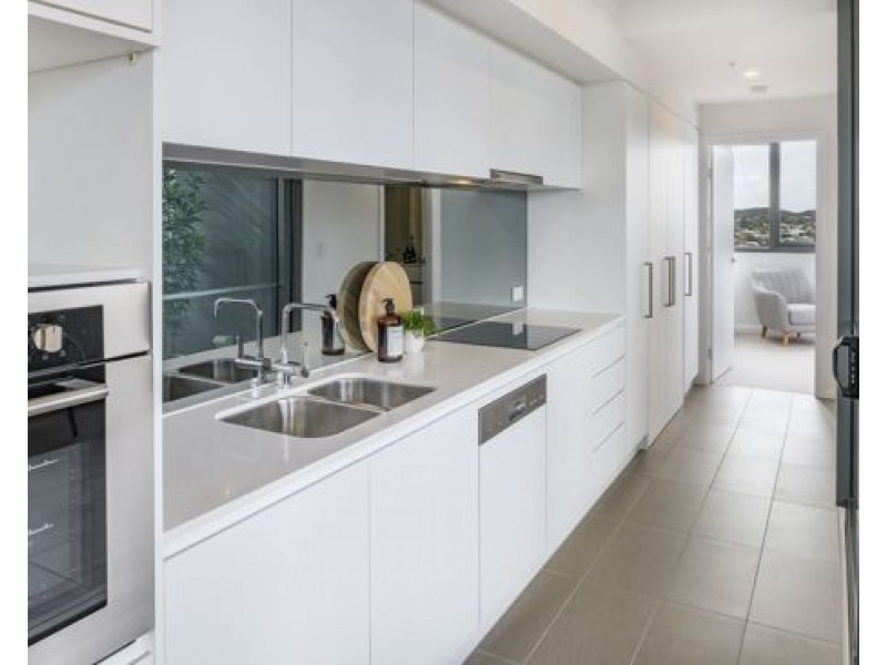 11707/300 Old Cleveland Road, Coorparoo QLD 4151