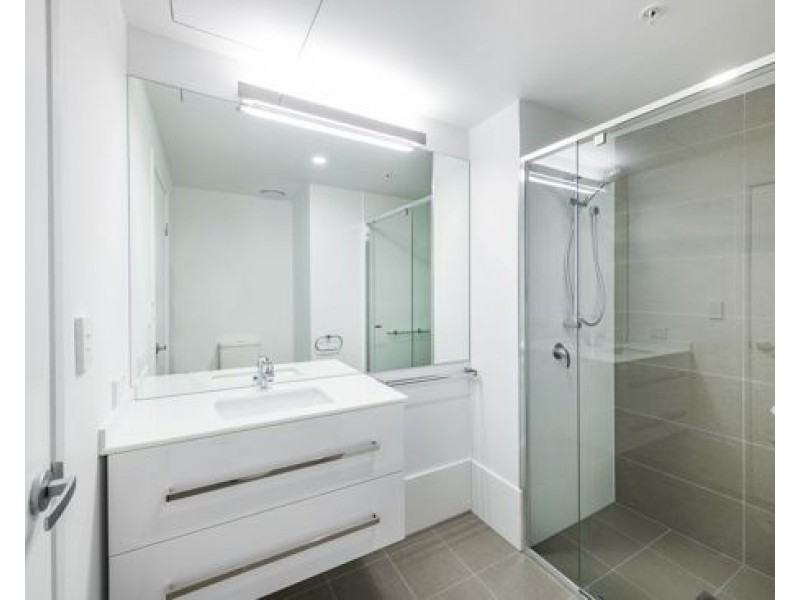 11707/300 Old Cleveland Road, Coorparoo QLD 4151