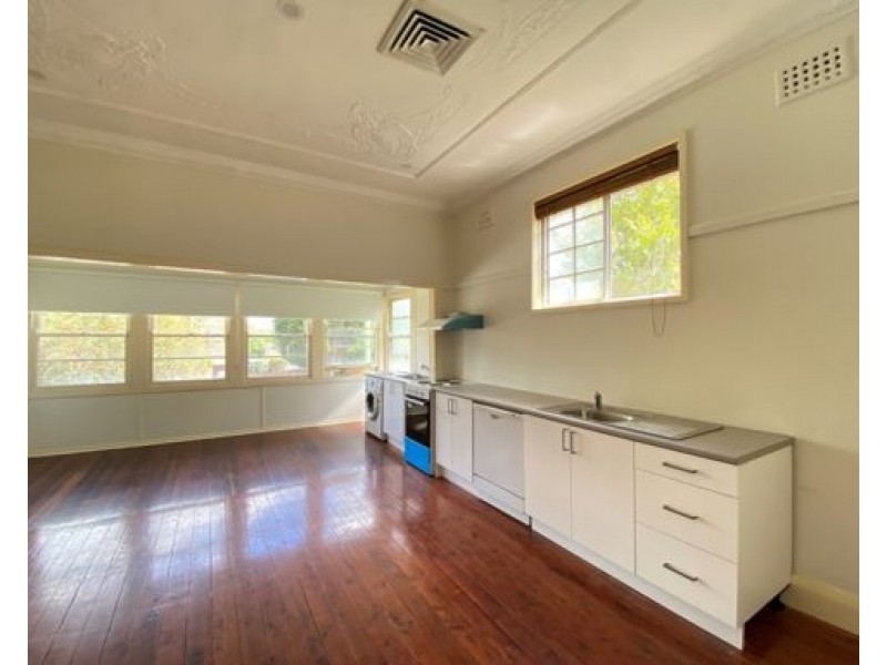 37 Honiton Ave West, Carlingford NSW 2118