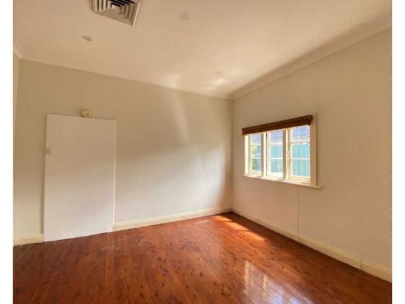 37 Honiton Ave West, Carlingford NSW 2118