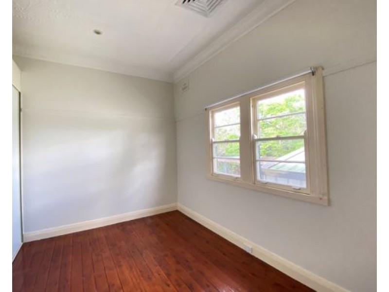 37 Honiton Ave West, Carlingford NSW 2118