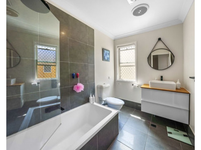 Unit9/1 Warbler Parade, Varsity Lakes QLD 4227