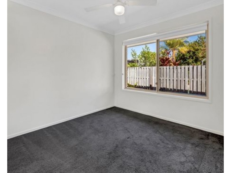 1 Galapagos Way, Pacific Pines QLD 4211