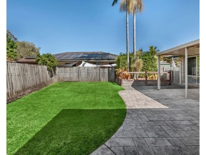 1 Galapagos Way, Pacific Pines QLD 4211