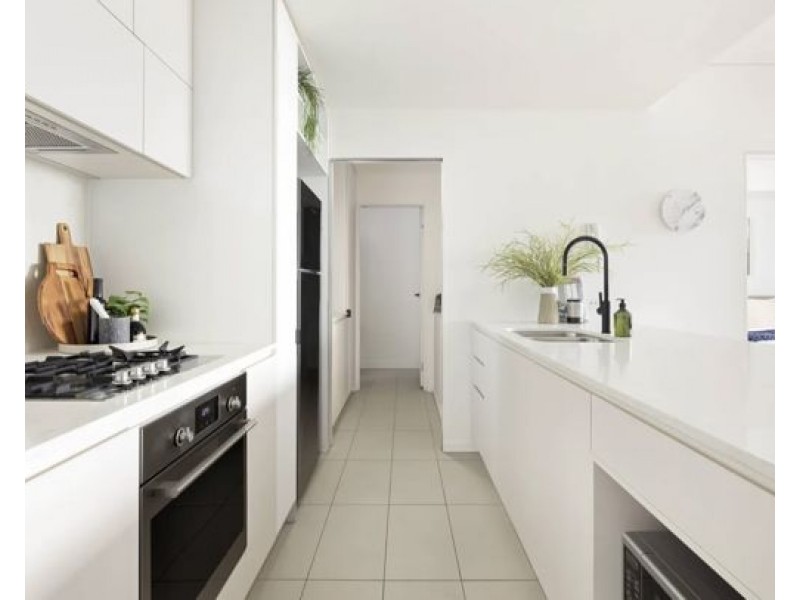 611/62 Logan Road, Woolloongabba QLD 4102