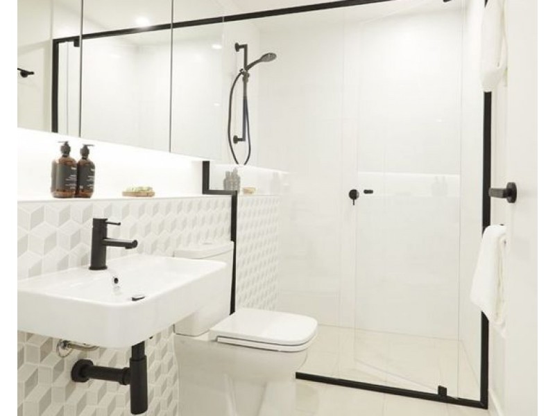 611/62 Logan Road, Woolloongabba QLD 4102