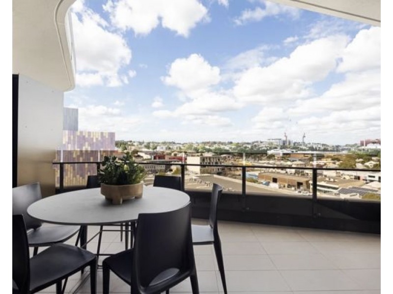611/62 Logan Road, Woolloongabba QLD 4102