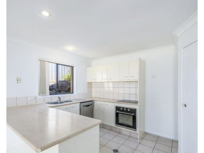 34 Ingles Circuit, Arundel QLD 4214