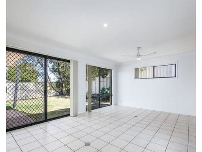 34 Ingles Circuit, Arundel QLD 4214
