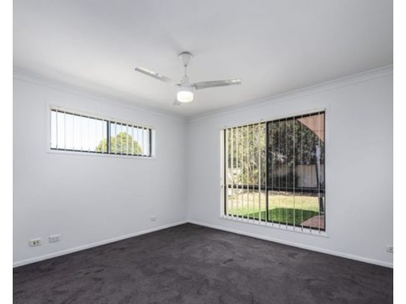34 Ingles Circuit, Arundel QLD 4214