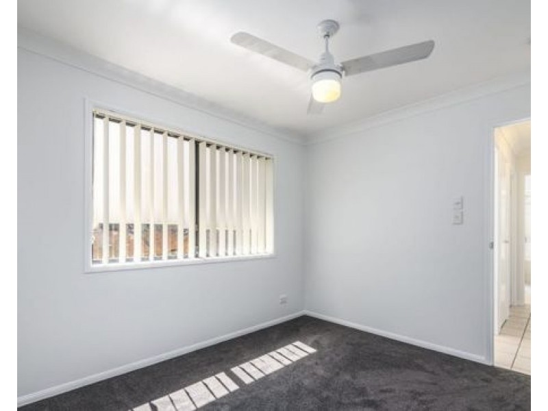 34 Ingles Circuit, Arundel QLD 4214