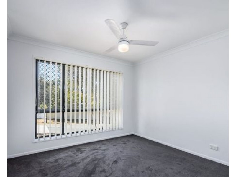 34 Ingles Circuit, Arundel QLD 4214