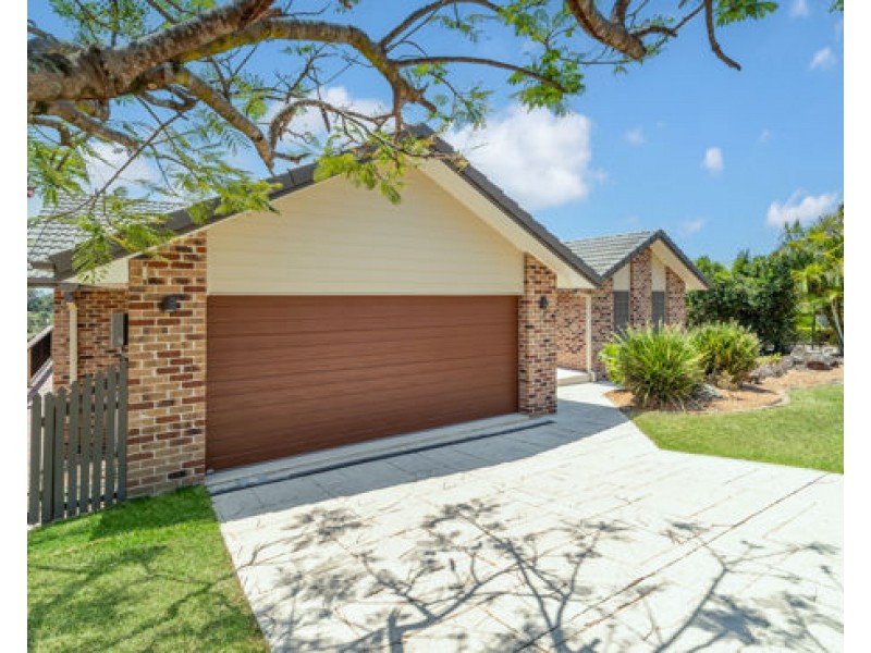 11 Federal Pl, Robina QLD 4226