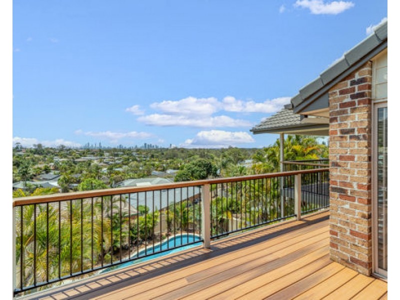 11 Federal Pl, Robina QLD 4226