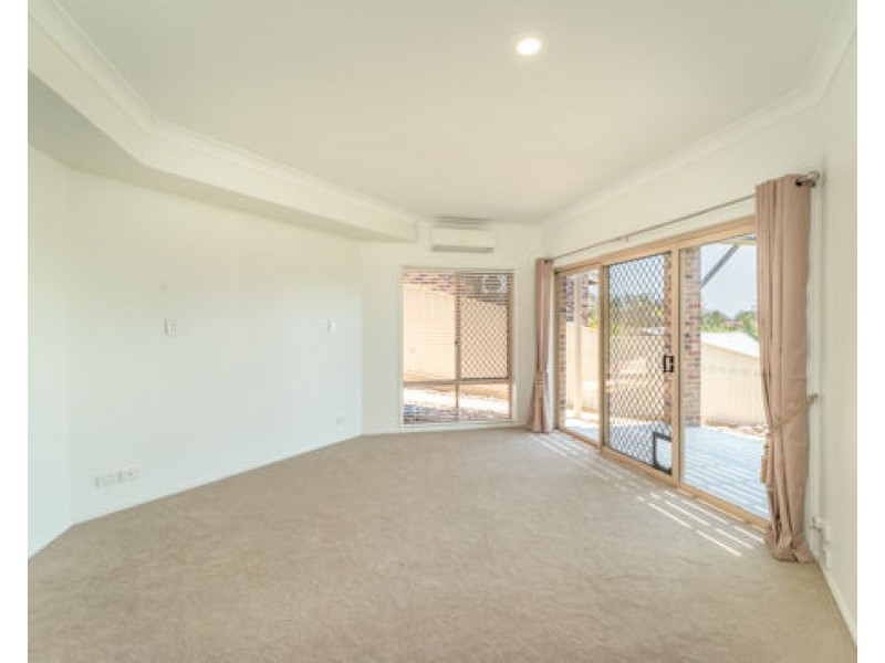 11 Federal Pl, Robina QLD 4226