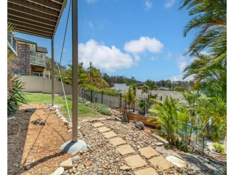 11 Federal Pl, Robina QLD 4226