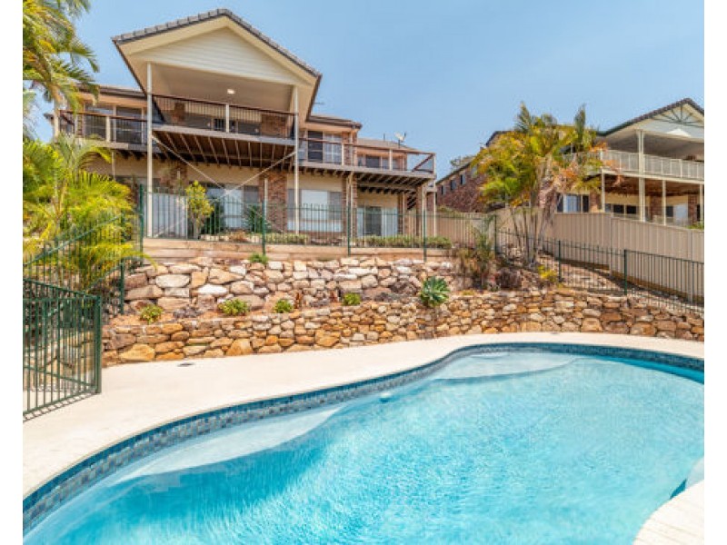 11 Federal Pl, Robina QLD 4226